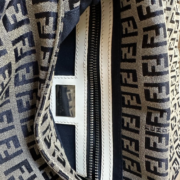 FENDI Zucchino Mamma Baguette Shoulder Handbag Canvas & White Leather - Picture 4 of 11